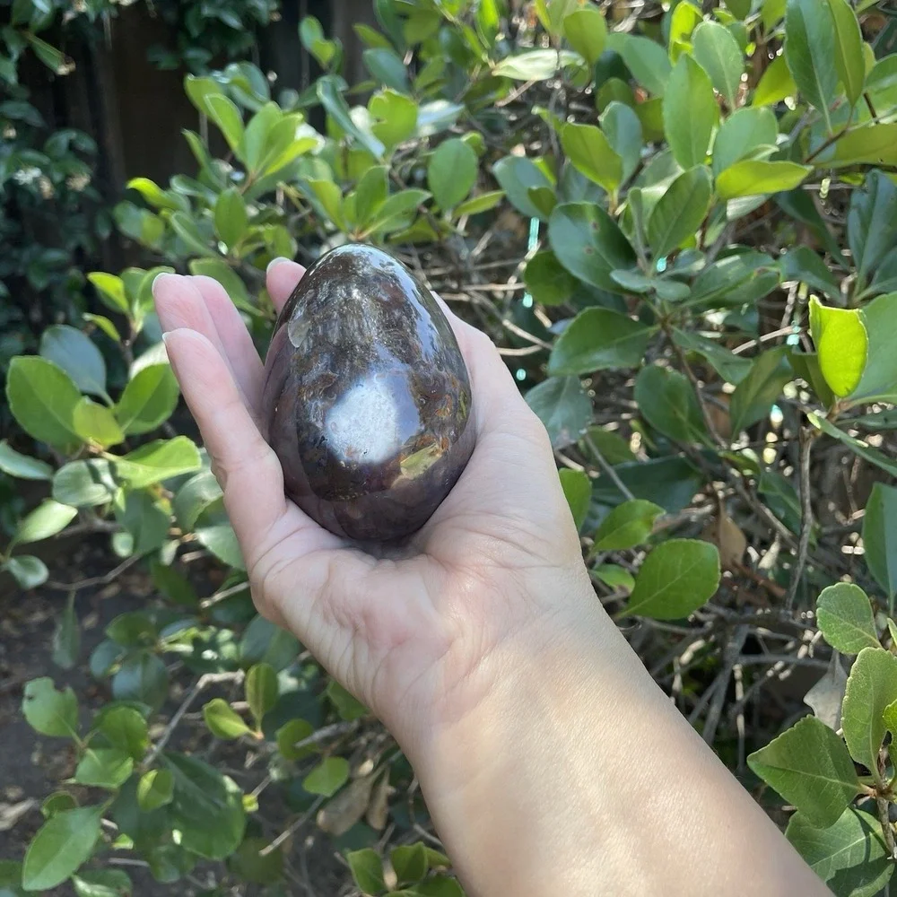 Flower Agate Polished Egg Madagascar 418 grams brown with white blooms natural